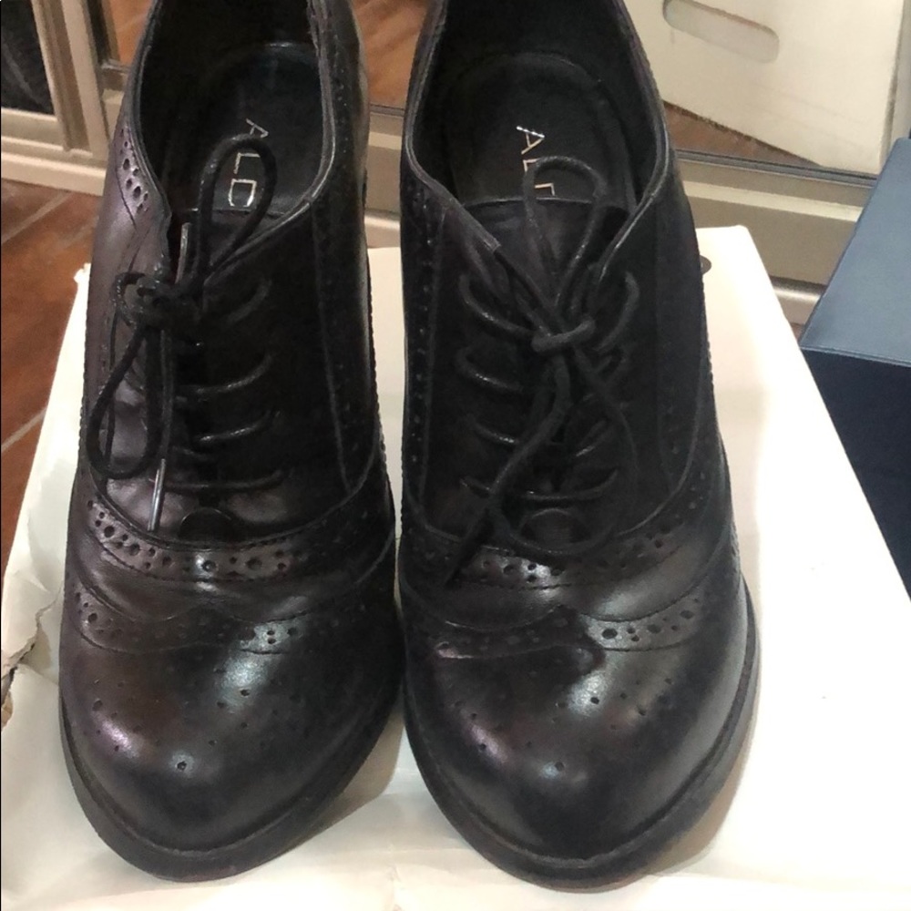 Faldge Aldo Black lace heals